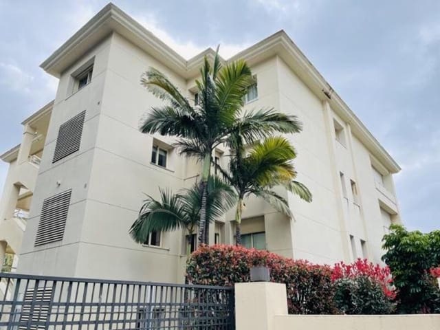 3 quarto Apartamento para arrendar em La Carolina - Guadalpín, Marbella com piscina garagem - 3 500 € (Ref: 9751552)