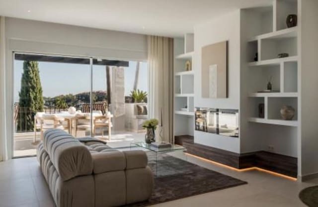 3 slaapkamer Penthouse te koop in Los Naranjos, Marbella met zwembad garage - € 1.695.000 (Ref: 9751553)