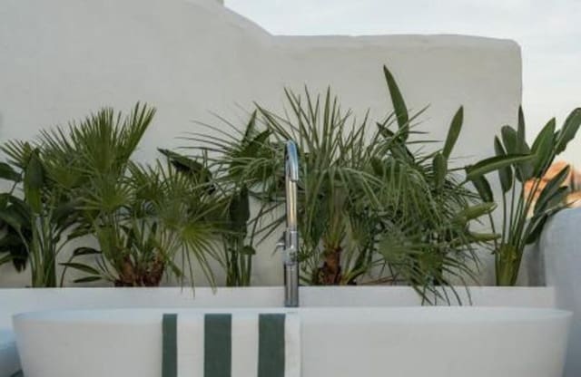 3 slaapkamer Penthouse te koop in Los Naranjos, Marbella met zwembad garage - € 1.695.000 (Ref: 9751553)