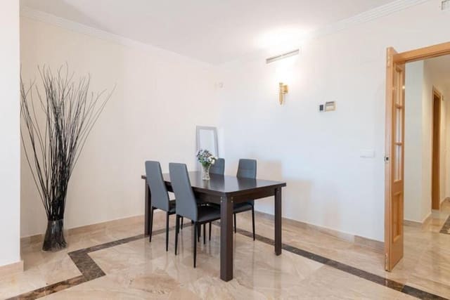 2 soveværelse Lejlighed til leje i Resinera-Voladilla, Estepona med swimmingpool garage - € 2.600 (Ref: 9751554)