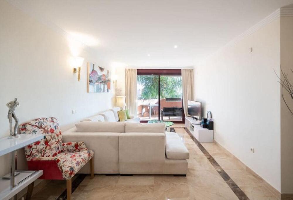 2 sypialnia Apartament do wynajęcia w Guadalmansa z basenem garażem - 2 600 € (Ref: 9751554)