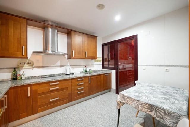 2 soveværelse Lejlighed til leje i Resinera-Voladilla, Estepona med swimmingpool garage - € 2.600 (Ref: 9751554)