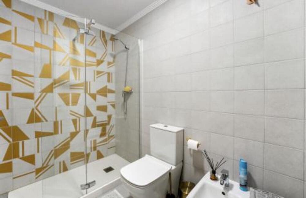 5 soverom Leilighet til salgs i Benahavis med svømmebasseng garasje - € 1 050 000 (Ref: 9755218)