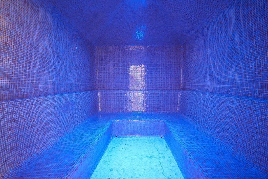 5 soverom Leilighet til salgs i Benahavis med svømmebasseng garasje - € 1 050 000 (Ref: 9755218)