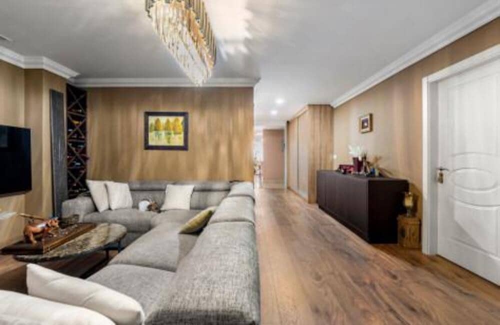 5 soverom Leilighet til salgs i Benahavis med svømmebasseng garasje - € 1 000 000 (Ref: 9755218)