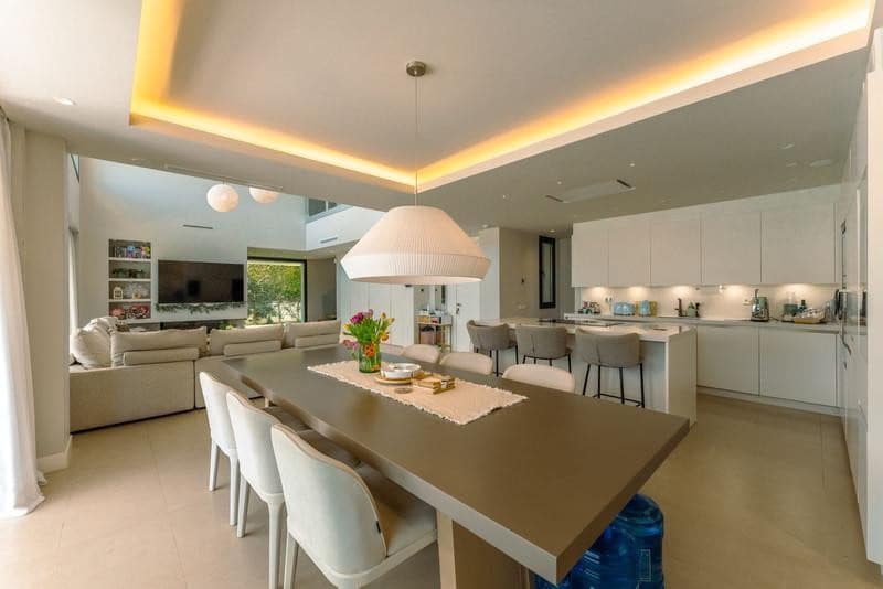 4 sypialnia Willa do wynajęcia w Los Flamingos z basenem garażem - 13 000 € (Ref: 9755219)