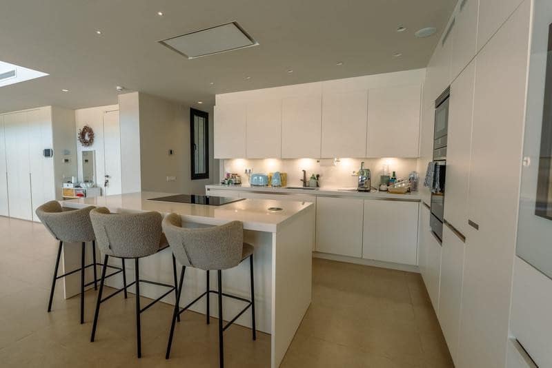 4 sypialnia Willa do wynajęcia w Los Flamingos z basenem garażem - 13 000 € (Ref: 9755219)