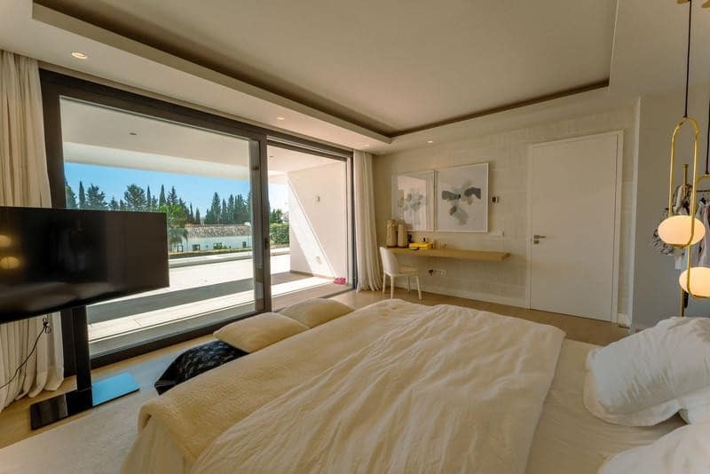 4 sypialnia Willa do wynajęcia w Los Flamingos z basenem garażem - 13 000 € (Ref: 9755219)