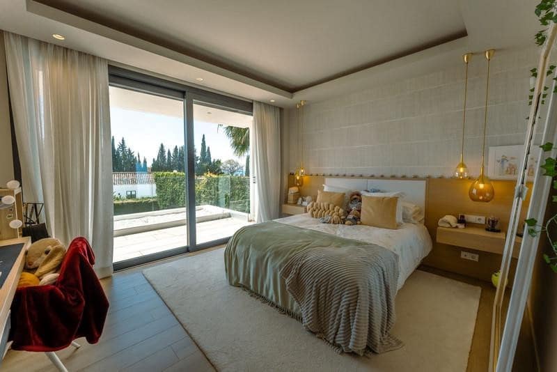 4 sypialnia Willa do wynajęcia w Los Flamingos z basenem garażem - 13 000 € (Ref: 9755219)