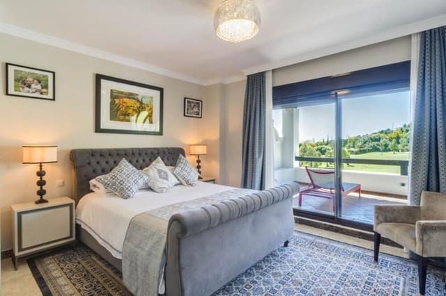 4 soverom Kjedet enebolig til salgs i Valle Romano Golf, Estepona med garasje - € 975 000 (Ref: 9755220)