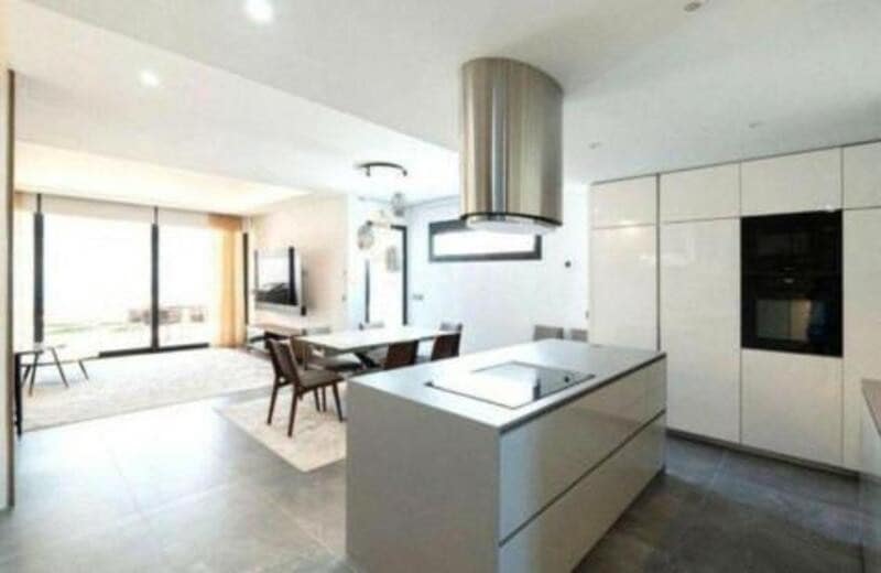 5 chambre Villa/Maison Semi-Mitoyenne à vendre à Puerto Banus avec piscine garage - 2 585 000 € (Ref: 9755221)