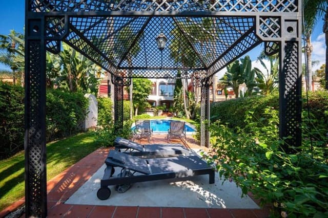 5 sypialnia Dom do wynajęcia w La Dama de Noche - La Alzambra, Marbella z basenem garażem - 13 000 € (Ref: 9755223)