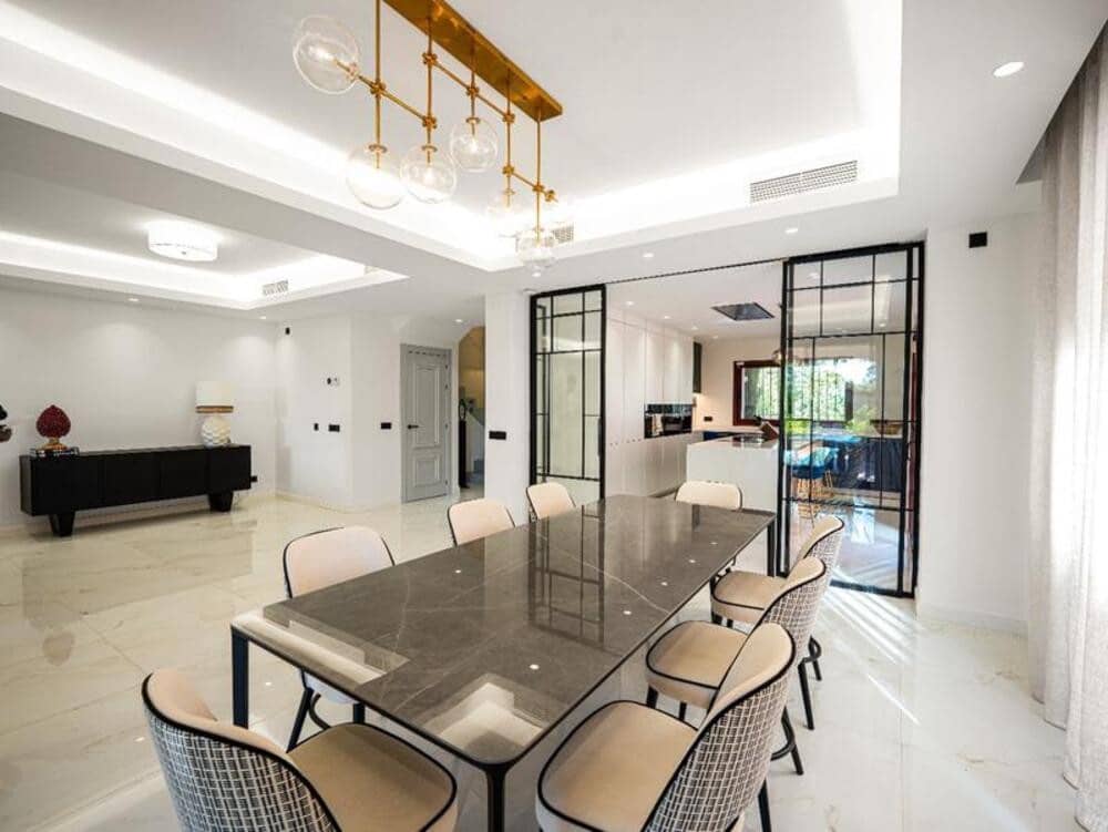 5 sypialnia Dom do wynajęcia w Marbella z basenem garażem - 13 000 € (Ref: 9755223)