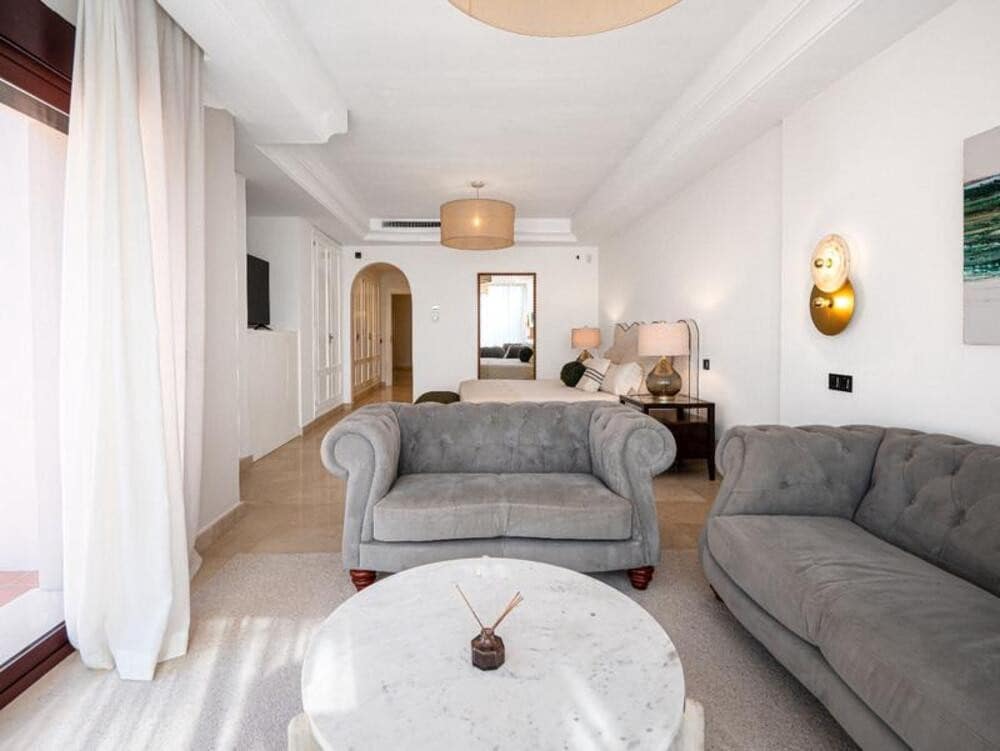 5 sypialnia Dom do wynajęcia w Marbella z basenem garażem - 13 000 € (Ref: 9755223)