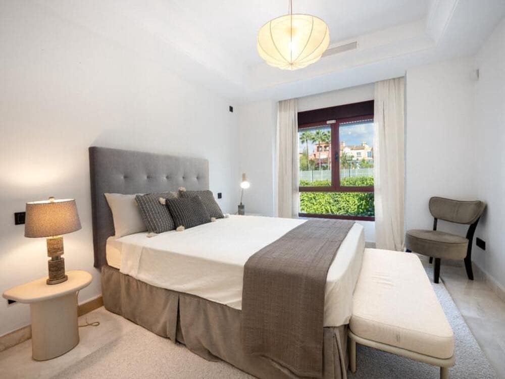 5 sypialnia Dom do wynajęcia w Marbella z basenem garażem - 13 000 € (Ref: 9755223)