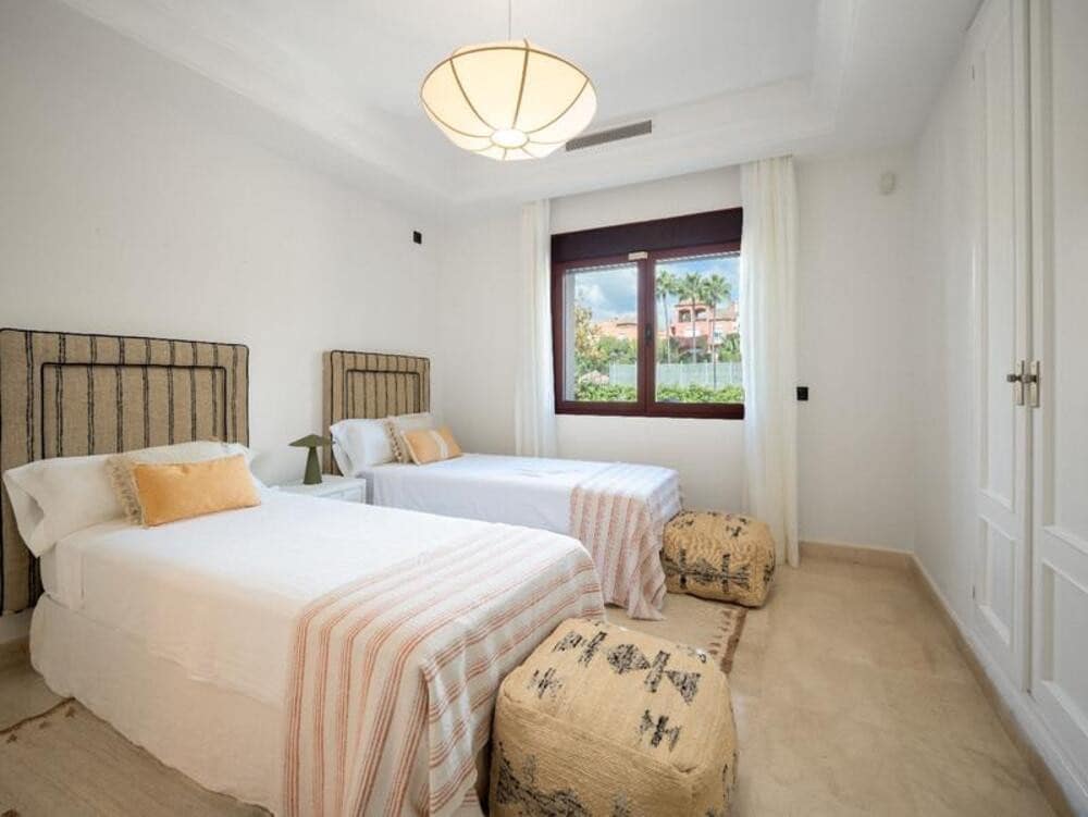 5 sypialnia Dom do wynajęcia w Marbella z basenem garażem - 13 000 € (Ref: 9755223)