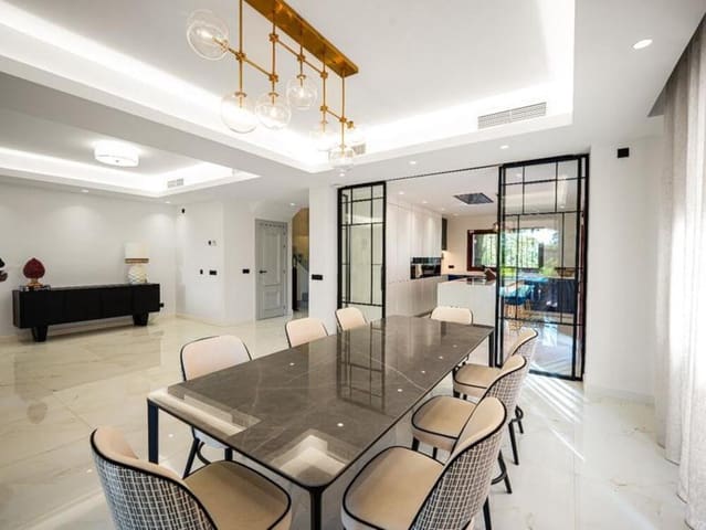 5 sypialnia Dom do wynajęcia w La Dama de Noche - La Alzambra, Marbella z basenem garażem - 13 000 € (Ref: 9755223)