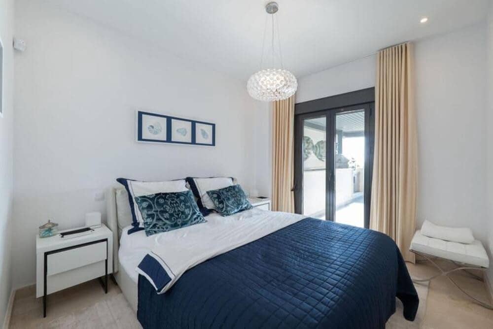 4 soveværelse Lejlighed til salg i Los Flamingos med swimmingpool garage - € 1.370.000 (Ref: 9755224)