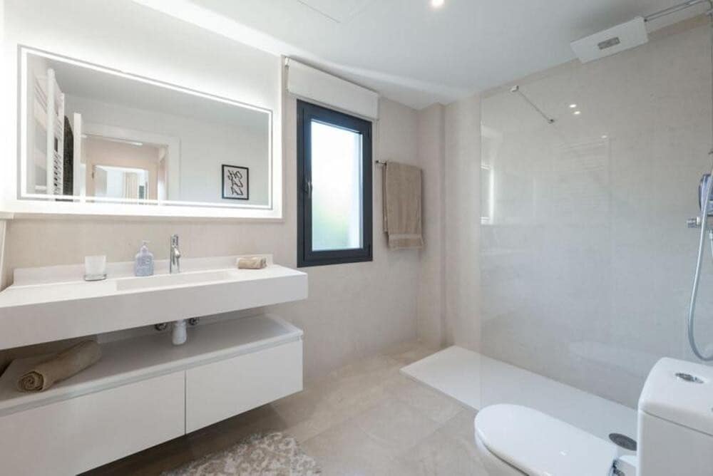 4 soveværelse Lejlighed til salg i Los Flamingos med swimmingpool garage - € 1.370.000 (Ref: 9755224)