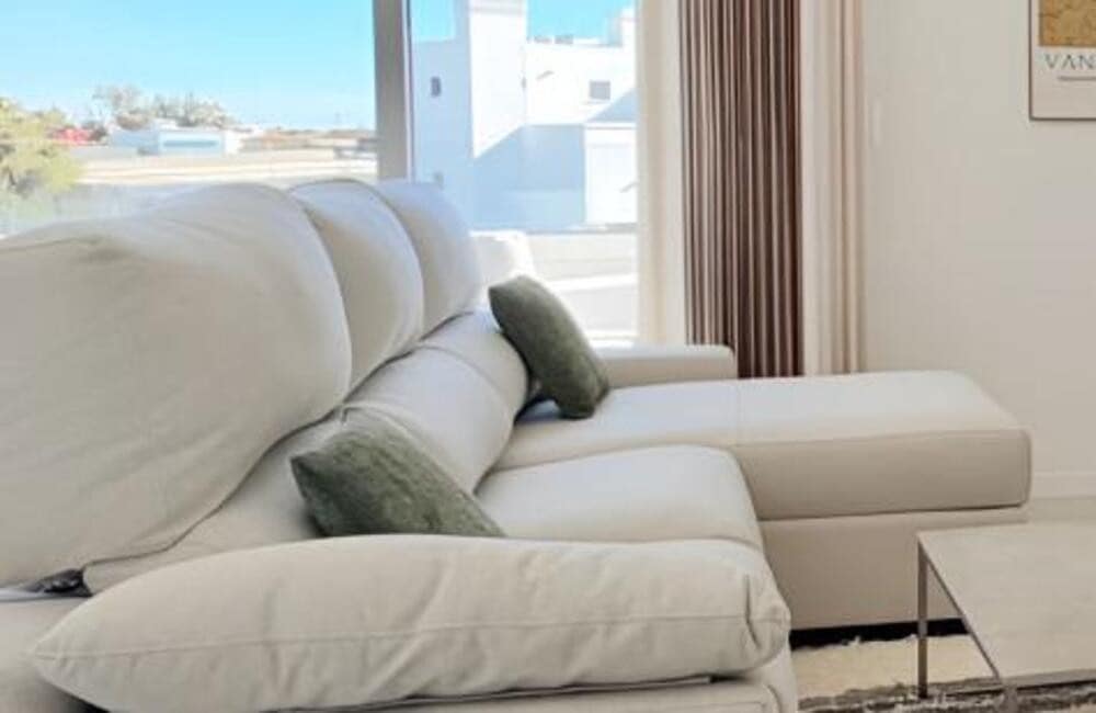 3 soverom Leilighet til leie i Bel-Air med svømmebasseng garasje - € 3 400 (Ref: 9755225)