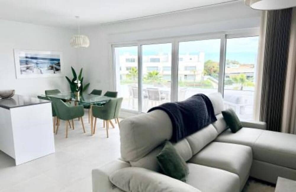 3 soverom Leilighet til leie i Bel-Air med svømmebasseng garasje - € 3 400 (Ref: 9755225)