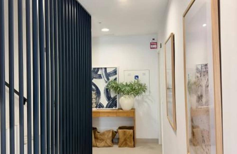 3 soverom Leilighet til leie i Bel-Air med svømmebasseng garasje - € 3 400 (Ref: 9755225)