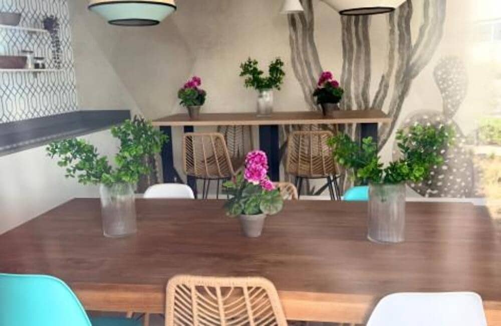 3 soverom Leilighet til leie i Bel-Air med svømmebasseng garasje - € 3 400 (Ref: 9755225)