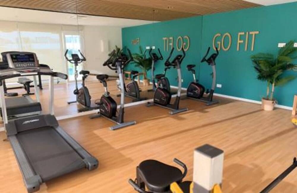 3 soverom Leilighet til leie i Bel-Air med svømmebasseng garasje - € 3 400 (Ref: 9755225)