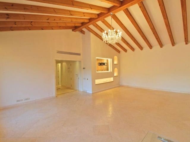 4 slaapkamer Penthouse te koop in Atalaya-Isdabe, Estepona met zwembad garage - € 1.690.000 (Ref: 9755226)