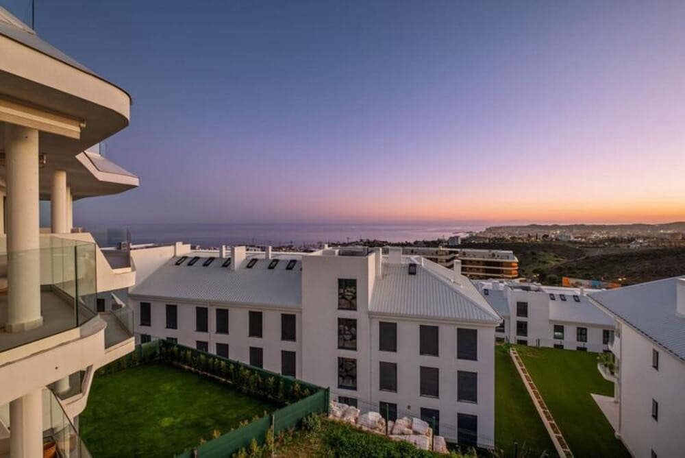 3 slaapkamer Penthouse te koop in Fuengirola met zwembad garage - € 608.000 (Ref: 9755227)