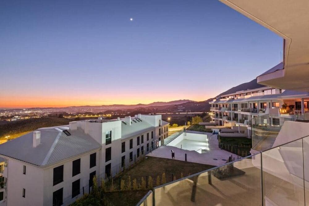 3 slaapkamer Penthouse te koop in Fuengirola met zwembad garage - € 608.000 (Ref: 9755227)