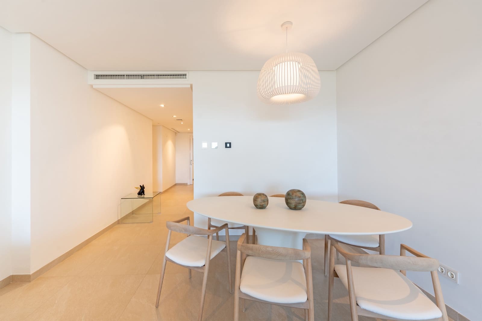 2 sypialnia Apartament na sprzedaż w Estepona z basenem garażem - 1 295 000 € (Ref: 9758373)