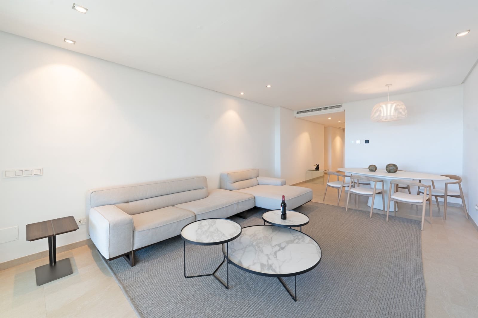 2 sypialnia Apartament na sprzedaż w Estepona z basenem garażem - 1 295 000 € (Ref: 9758373)