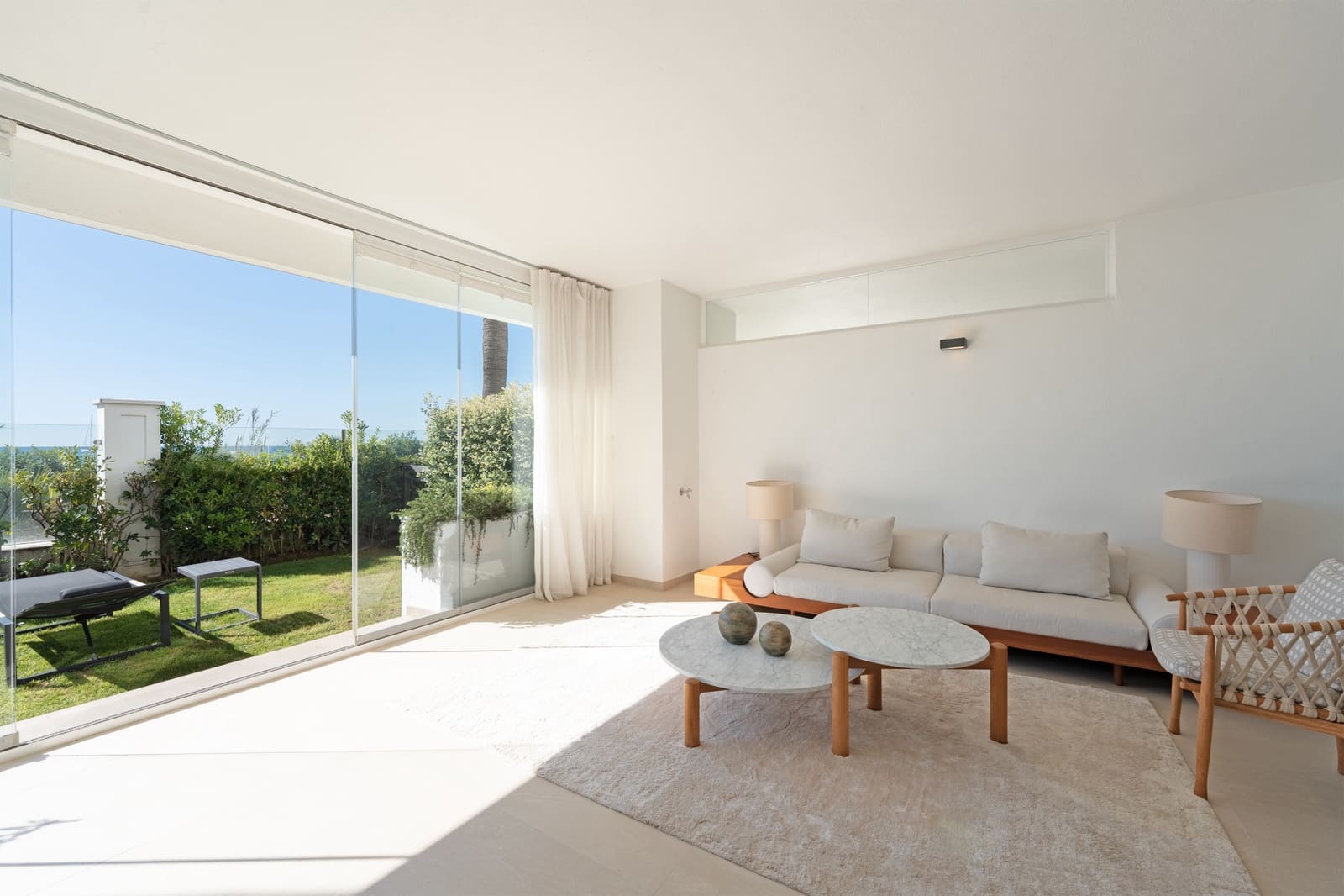 2 sypialnia Apartament na sprzedaż w Estepona z basenem garażem - 1 295 000 € (Ref: 9758373)