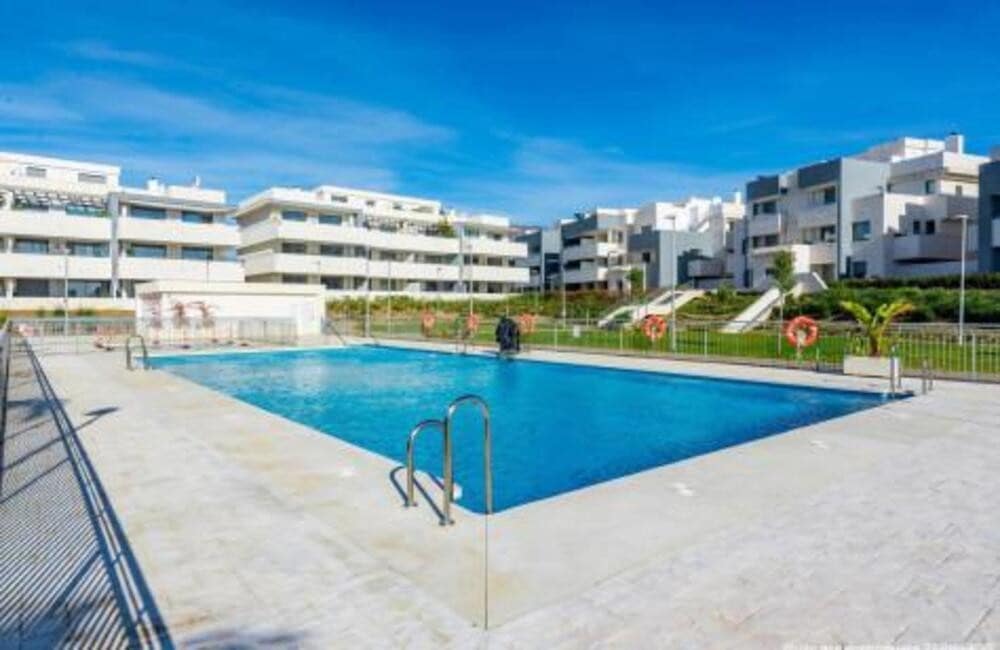 3 soverom Leilighet til salgs i Estepona med svømmebasseng garasje - € 359 000 (Ref: 9758376)