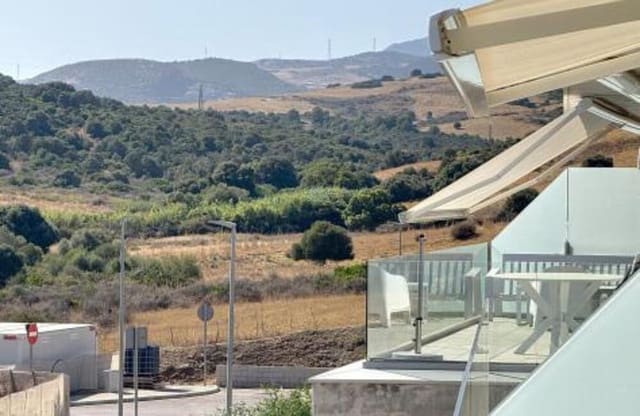 3 soverom Leilighet til salgs i Buenas Noches, Estepona med svømmebasseng garasje - € 359 000 (Ref: 9758376)