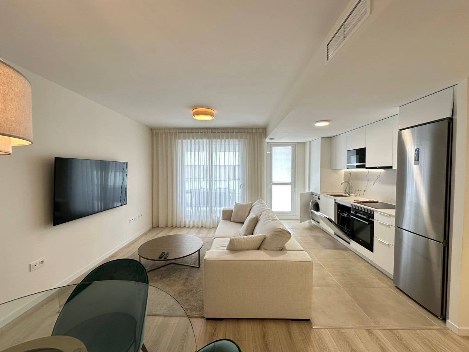 2 sypialnia Apartament do wynajęcia w Marbella z basenem garażem - 2 200 € (Ref: 9758377)