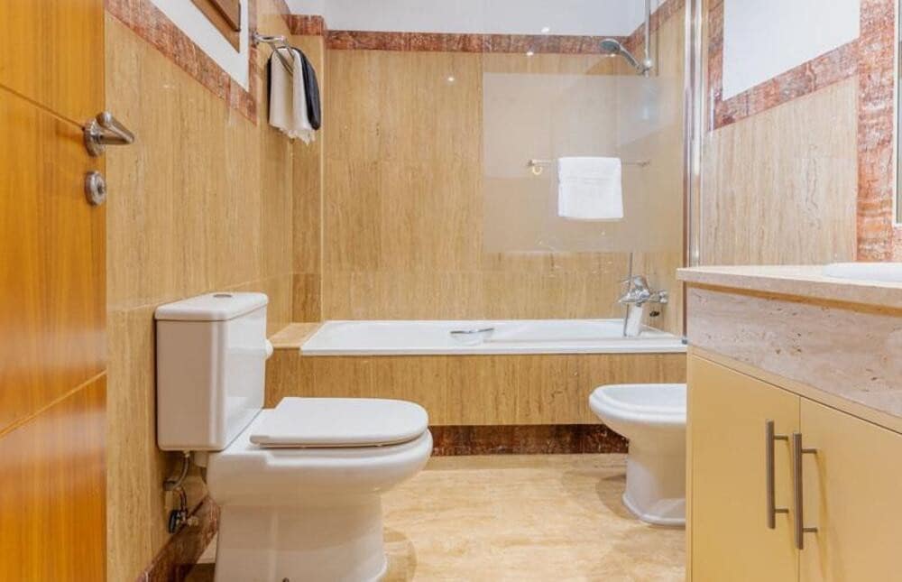 3 sypialnia Willa do wynajęcia w Mijas Costa z basenem garażem - 7 000 € (Ref: 9761637)