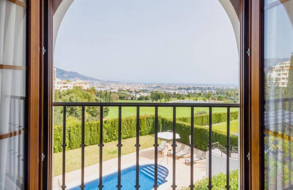 3 sypialnia Willa do wynajęcia w Mijas Costa z basenem garażem - 7 000 € (Ref: 9761637)