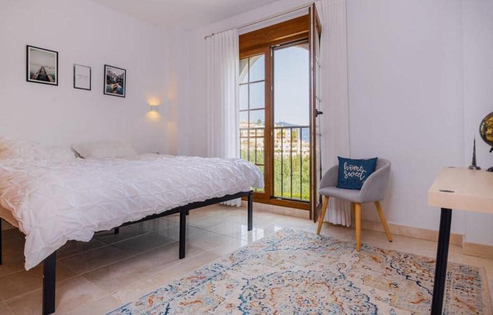 3 sypialnia Willa do wynajęcia w Mijas Costa z basenem garażem - 7 000 € (Ref: 9761637)