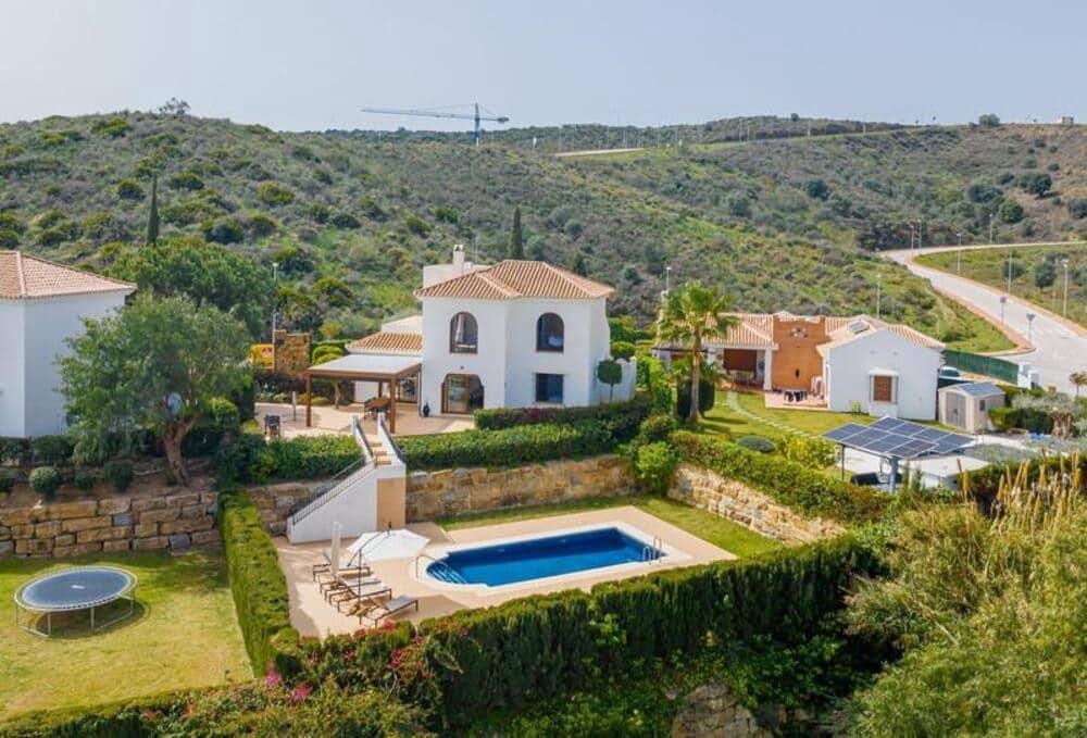 3 sypialnia Willa do wynajęcia w Mijas Costa z basenem garażem - 7 000 € (Ref: 9761637)