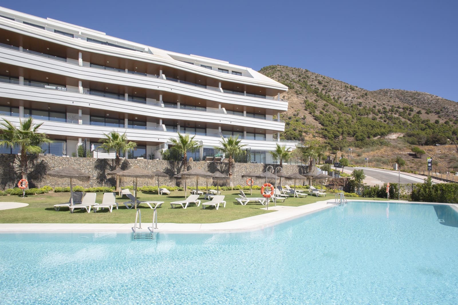 3 sovrum Lägenhet till salu i Fuengirola med pool garage - 845 000 € (Ref: 9761639)