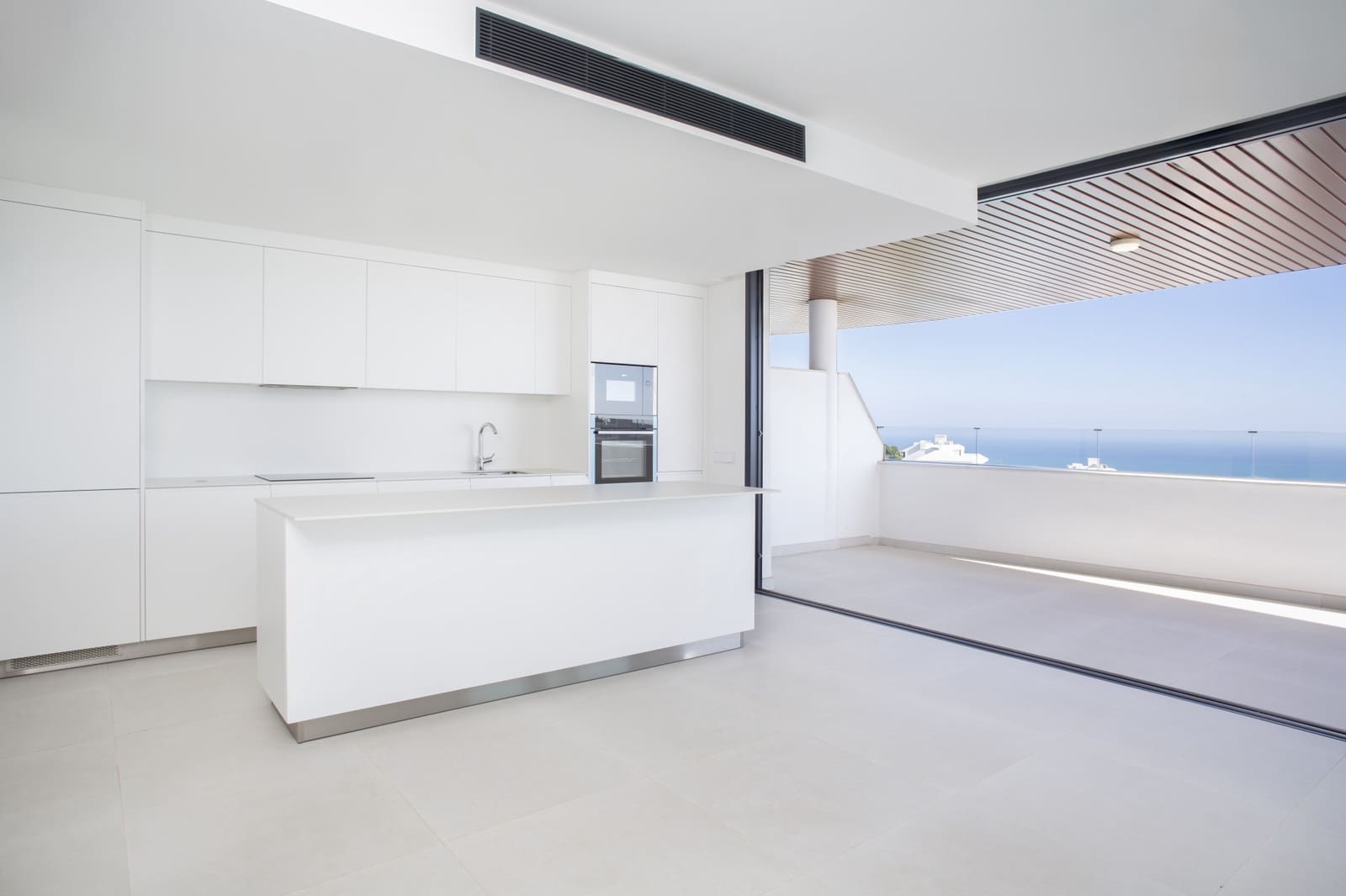 3 Zimmer Apartment zu verkaufen in Fuengirola mit Pool Garage - 845.000 € (Ref: 9761639)
