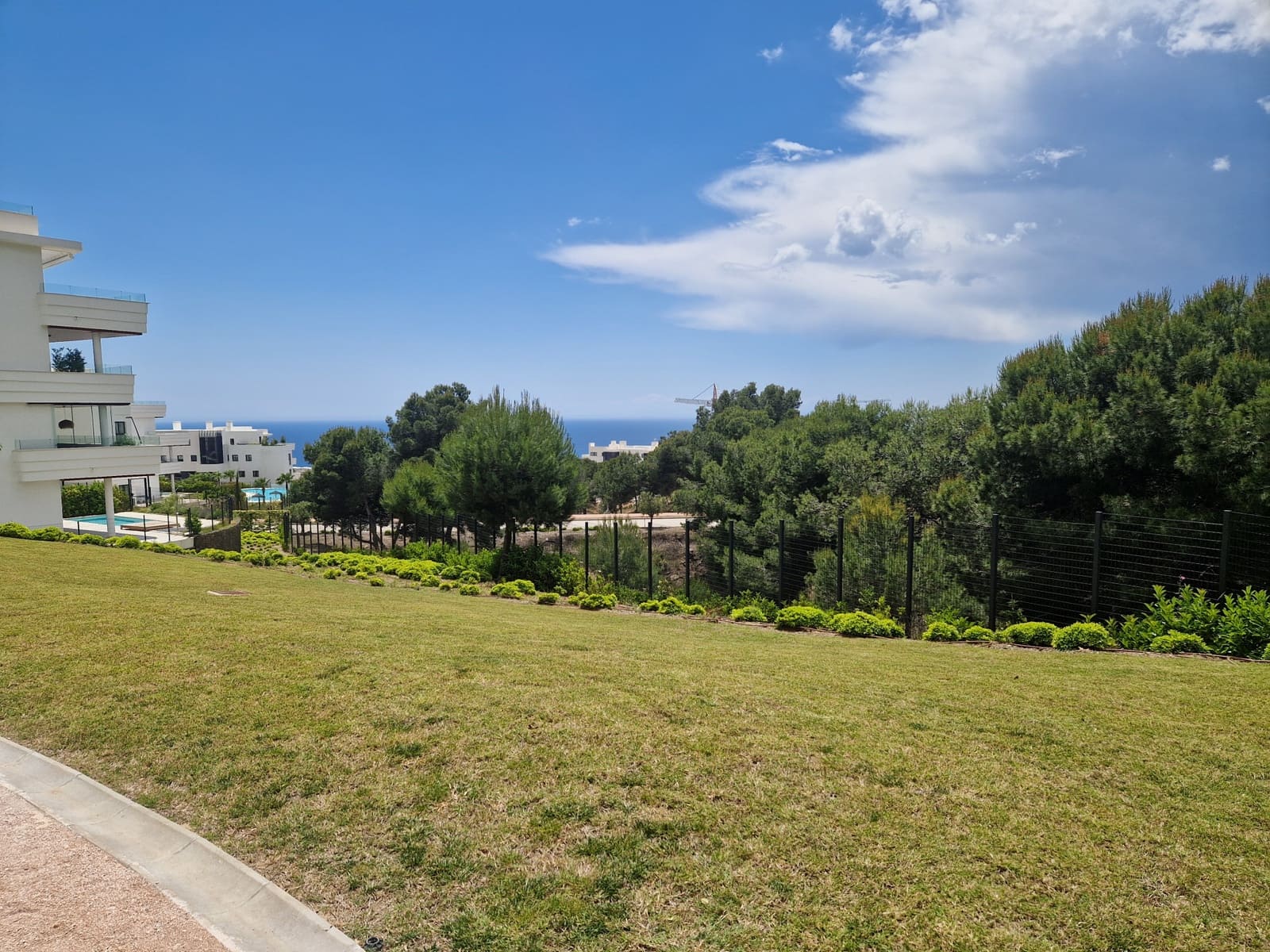 3 Zimmer Apartment zu verkaufen in Fuengirola mit Pool Garage - 845.000 € (Ref: 9761639)