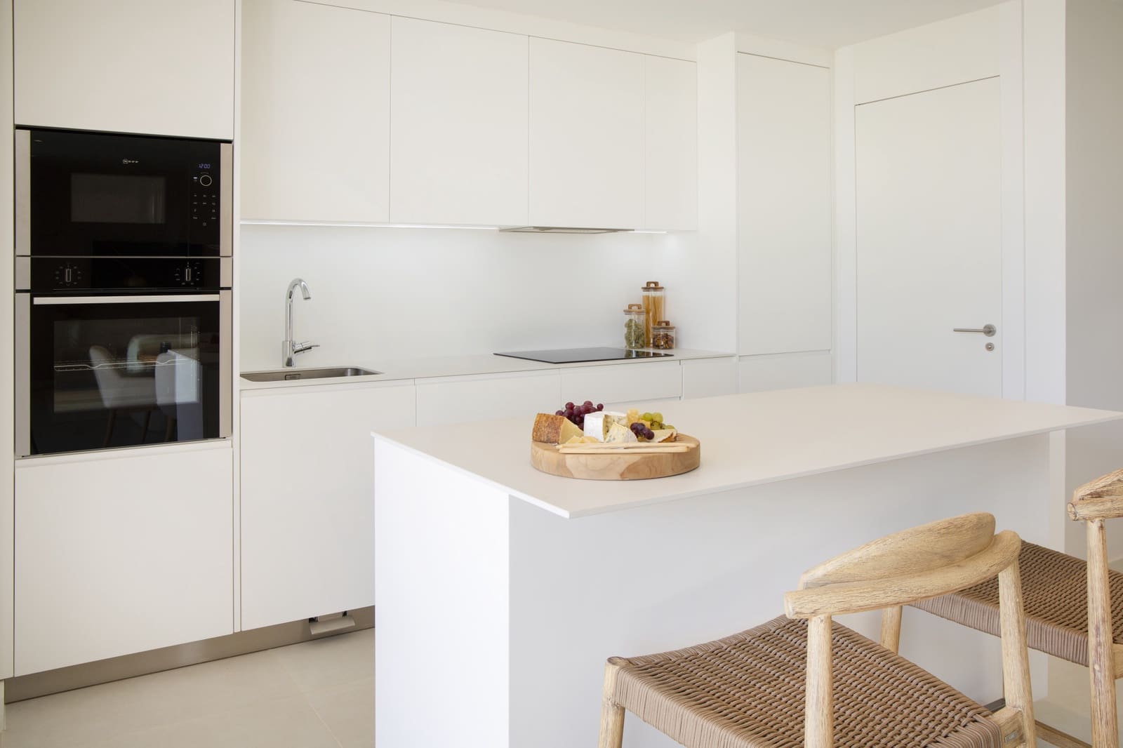 2 soverom Leilighet til salgs i Fuengirola med svømmebasseng garasje - € 695 000 (Ref: 9761640)