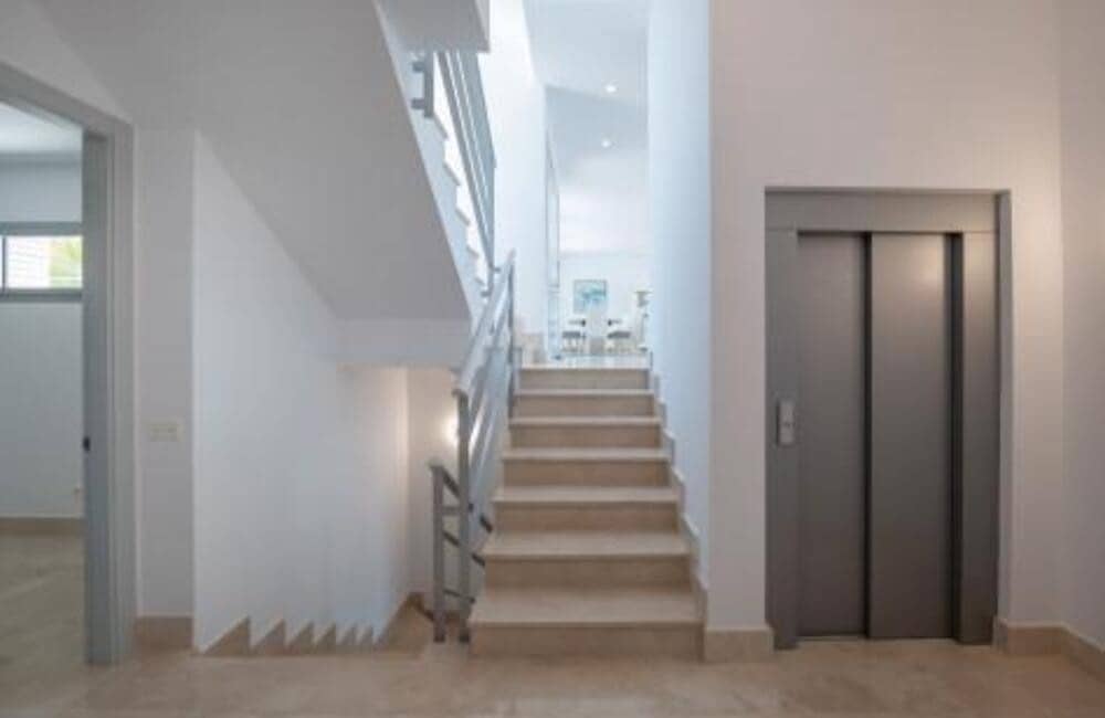 Chalet de 6 habitaciones en Los Arqueros en venta con piscina garaje - 2.990.000 € (Ref: 9761641)