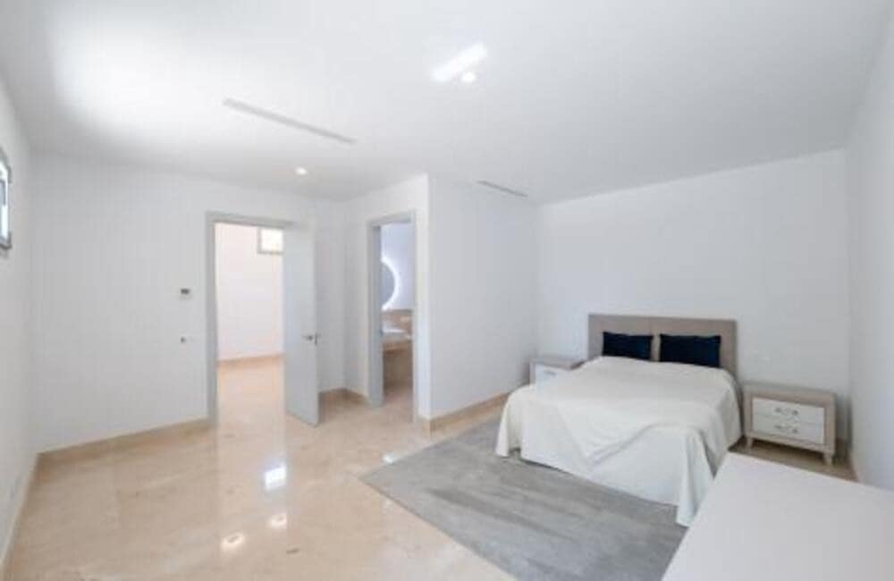 Chalet de 6 habitaciones en Los Arqueros en venta con piscina garaje - 2.990.000 € (Ref: 9761641)