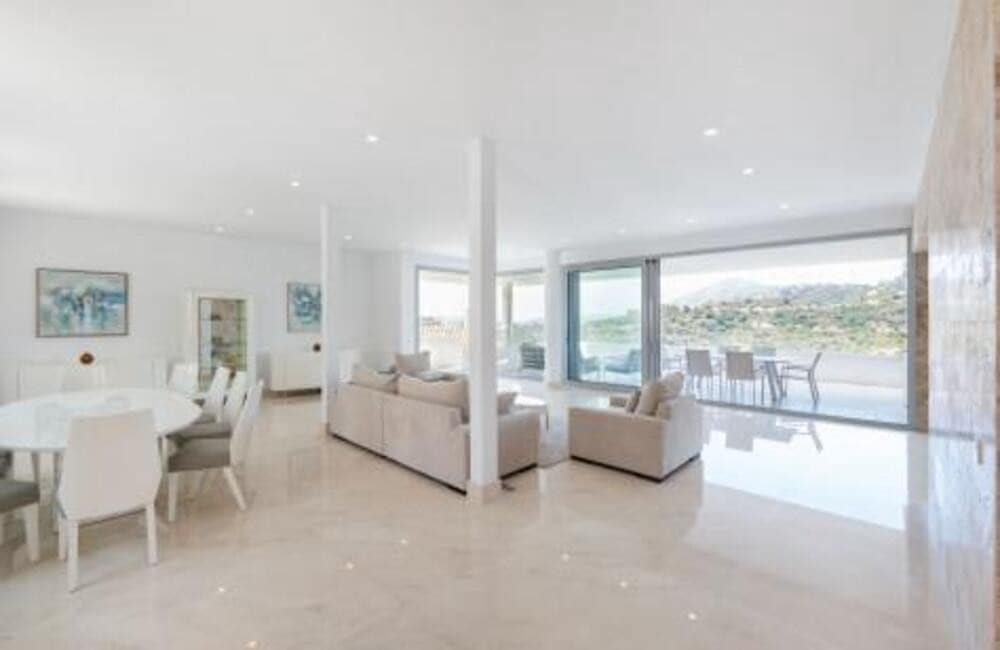 Chalet de 6 habitaciones en Los Arqueros en venta con piscina garaje - 2.990.000 € (Ref: 9761641)