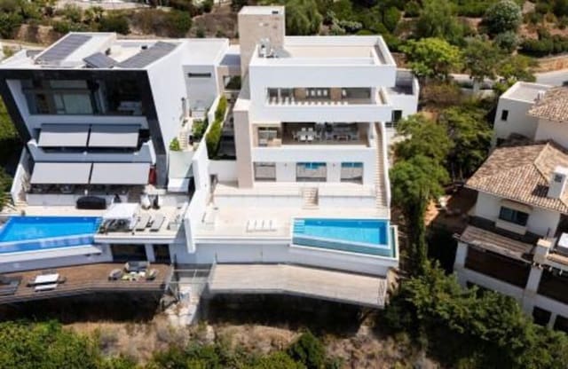 Chalet de 6 habitaciones en Los Arqueros, Benahavís en venta con piscina garaje - 2.990.000 € (Ref: 9761641)