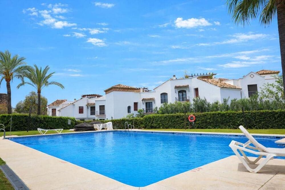 3 sovrum Lägenhet till salu i Los Arqueros med pool garage - 495 000 € (Ref: 9770233)